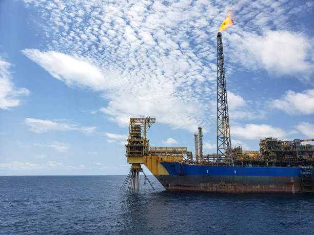 浮遊生産貯蔵およびオフロードfpso容器、石油およびガスの導き - africa fpso nautical vessel oil rig ストックフォトと画像