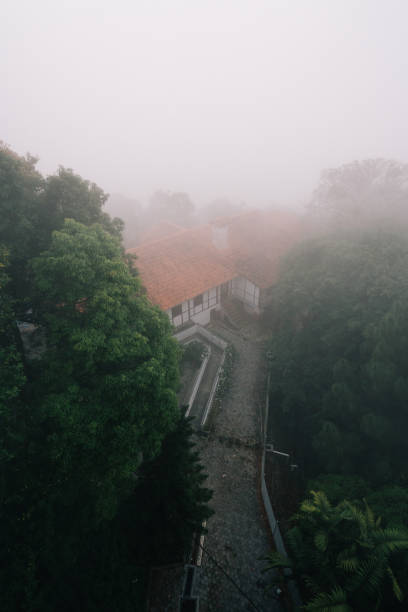 istock Rainy scenes in the city 1300257677