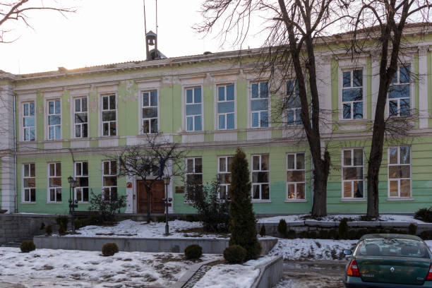 Street and old houses in historical town of Koprivshtitsa, Bulgaria Koprivshtitsa, Bulgaria - January 25, 2020: Typical Street and old houses in historical town of Koprivshtitsa, Sofia Region, Bulgaria bulgarian culture bulgaria bridge river stock pictures, royalty-free photos & images