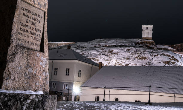 Fredriksten Fortress in Halden on a very cold winter evening Halden/Ostfold/ Norway 02 February 2021 Fredriksten Fortress in Halden on a very cold winter evening halden norway photos stock pictures, royalty-free photos & images