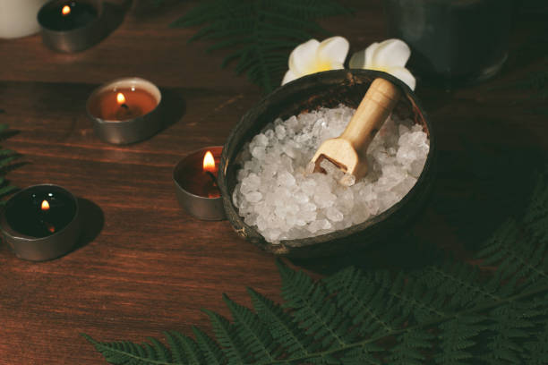 istock Spa set with bath salt and fern 1300394013