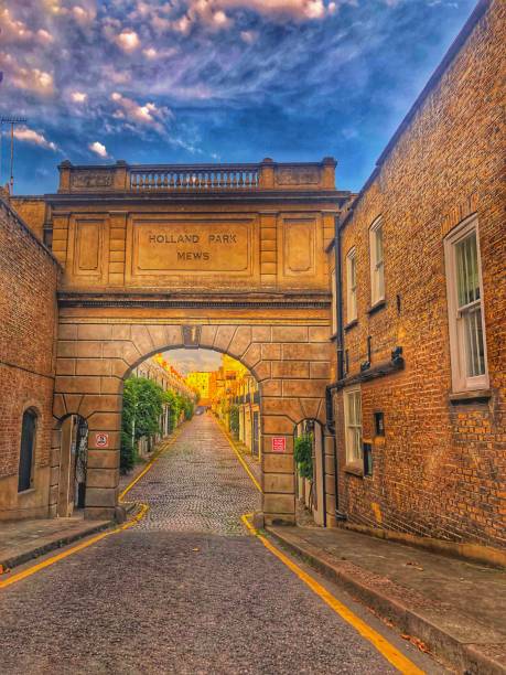 istock Holland Park mews 1300576377