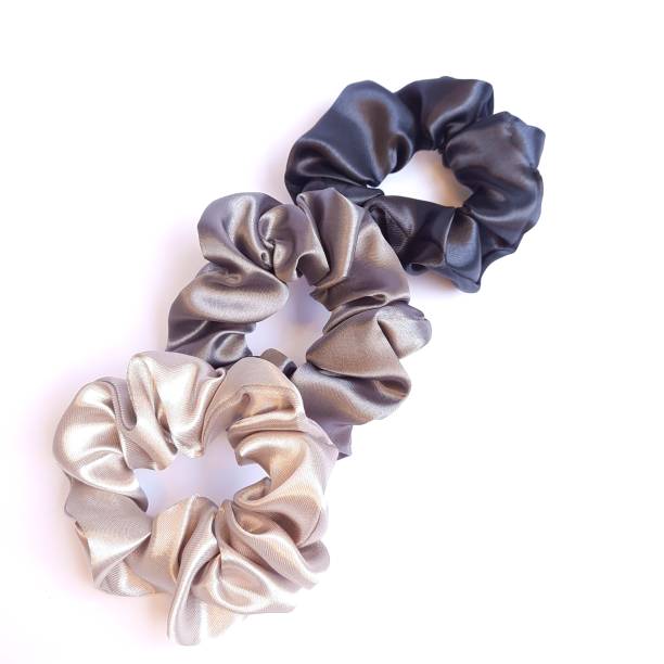 1,768 Hair Scrunchie Stock Photos, Pictures & Royalty-Free Images - iStock  | Hair tie, Hairband, Hair accessories
