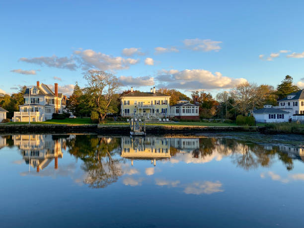 sonnenuntergang - mystic river - mystic connecticut nobody new england stock-fotos und bilder