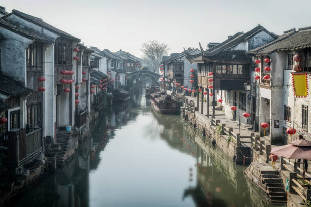 Street scene of Jiangnan ancient town Street scene of Jiangnan ancient town yangtze river stock pictures, royalty-free photos & images