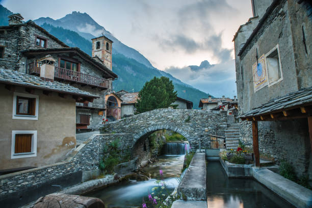 istock CHIANALE AND UPPER VARAITA VALLEY 1300805187