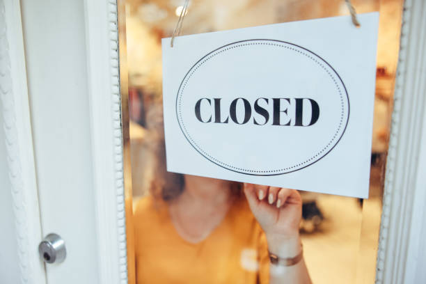 istock Fashion store closed 1300813011