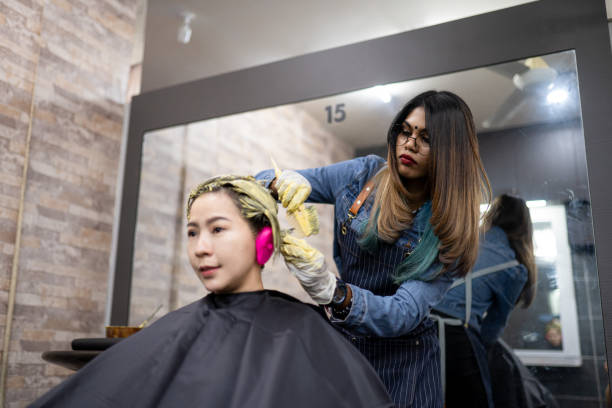 162,090 Asian Salon Stock Photos, Pictures & Royalty-Free Images - iStock | Hair  salon, Small business, Haircut