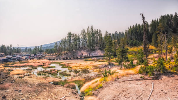イエローストーン国立公園 - ワイオミング州 - アメリカ、夏(2018年8月) - yellowstone national park hat blue lake ストックフォトと画像