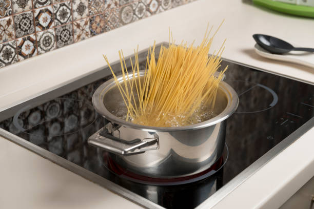 istock Spaghetti pasta boiling in cooking pan 1301000857