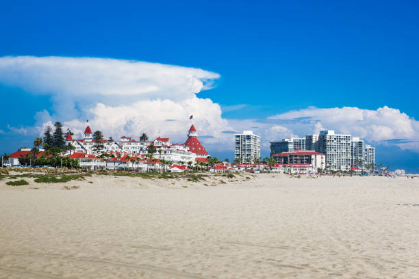 hotel del coronado am coronado beach in kalifornien - hotel del coronado stock-fotos und bilder