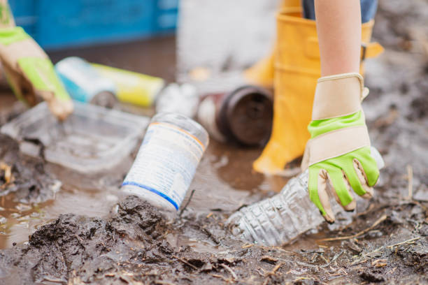 istock Doing our part to keep our planet clean 1301041744