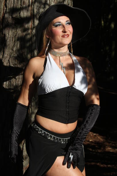 istock Photoshoot of a dancer 1301113110