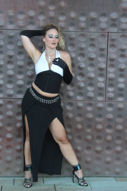 istock Photoshoot of a dancer 1301117694
