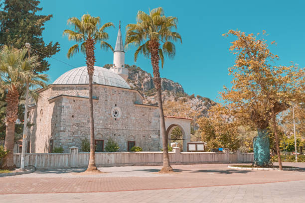 en gammal moské i centrala dalyan i mugla-distriktet i turkiet. begreppet turism och religion - foton med speaker bildbanksfoton och bilder