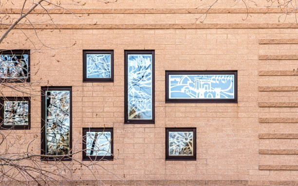 hermosas ventanas de aish denver - sinagoga ortodoxa en colorado - central city colorado fotos fotografías e imágenes de stock