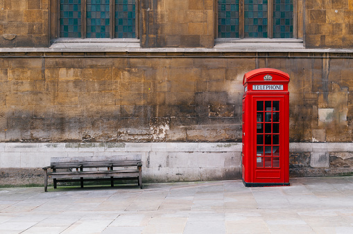 Cabina telefónica roja en Londres photo