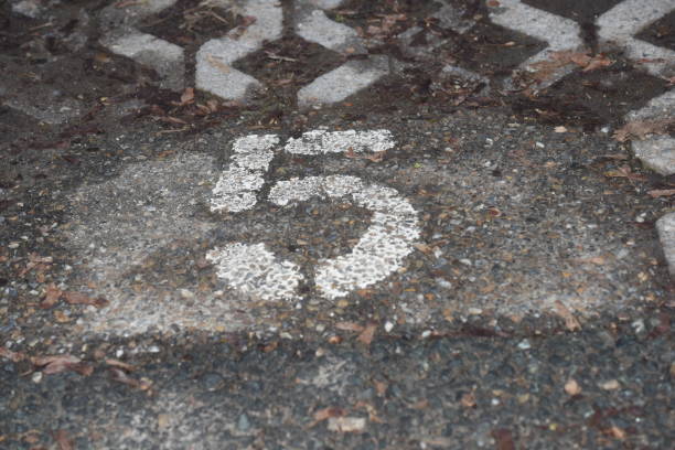 istock symbol of the number five 1301296329