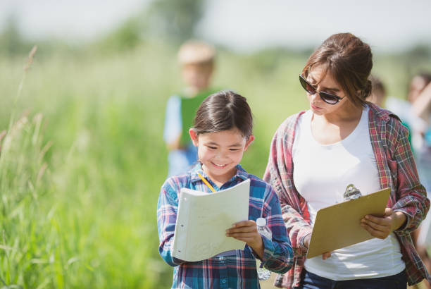 istock Let's make sure we record what you found outdoors today 1301296886