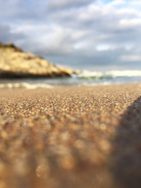 해변과 하늘 배경으로 모래를 닫습니다. - sky yellow seascape summer resort 뉴스 사진 이미지