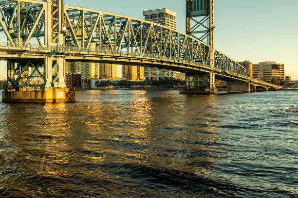istock Lift Bridge in Downtown Jacksonville, Florida 1301404543