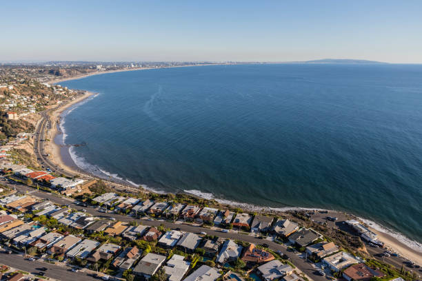 istock Santa Monica Bay Ocean View Homes 1301439644
