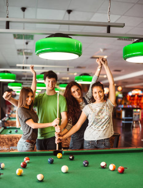 istock Hppiness friend at the billiards 1301554335