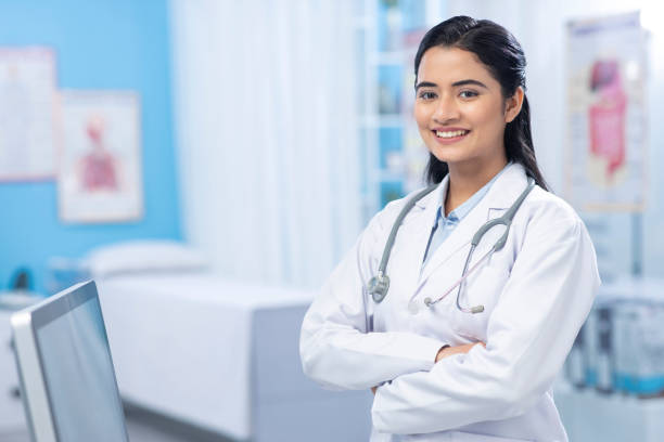 Médica, banco de imagens, indiana, médica, mulher jovem, clínica médica, médica, fotos de automedicação, fotos e imagens livres de direitos autorais