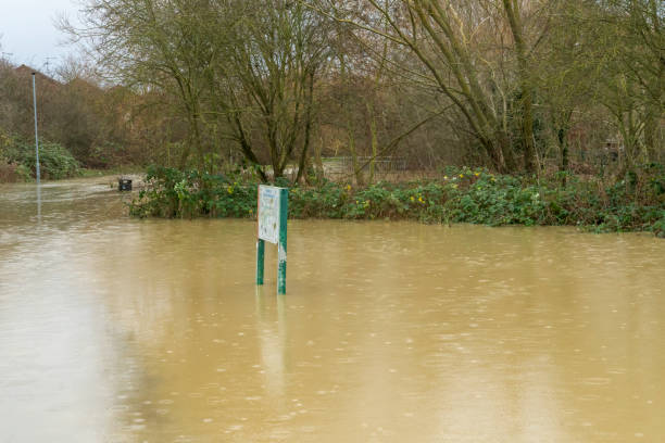 istock Extreme weather flooding in Huntingdon 1301609691