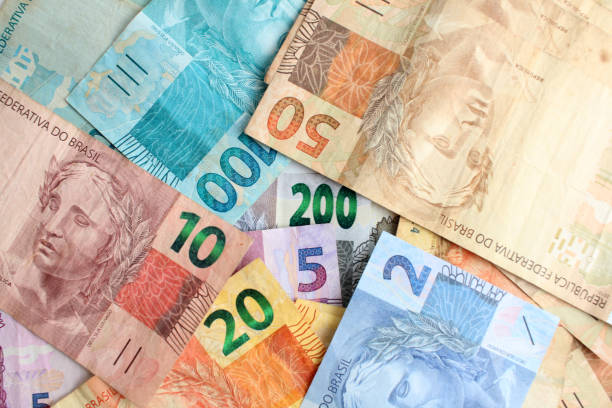 istock Brazilian Banknotes Money 1301645788