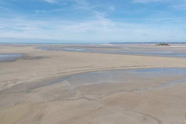 istock Bay of Mont Saint-Michel 1301655417