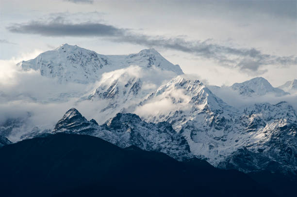 Landscape view of Mount Kanchenjunga from Pelling, Sikkim, India Mount Kanchenjunga, the third highest mountain in the world, as seen from Pelling, Sikkim, India kangchenjunga stock pictures, royalty-free photos & images