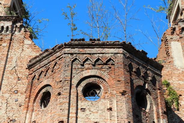 Jewish architecture - ruined synagogue