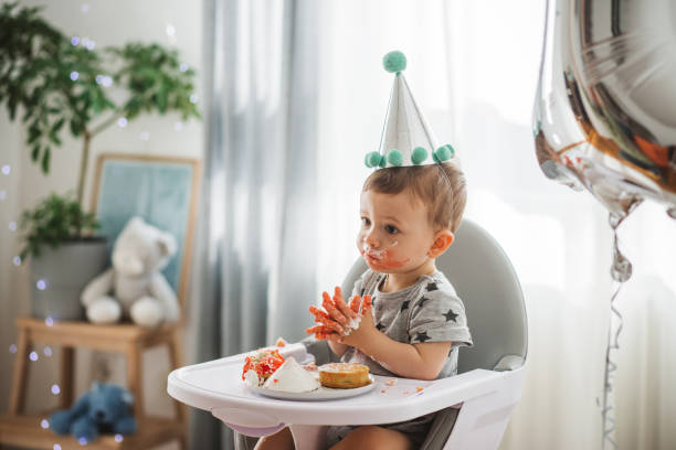 istock Baby's first birthday at home 1301763028