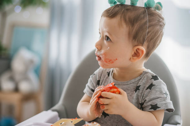 istock Baby's first birthday at home 1301763179
