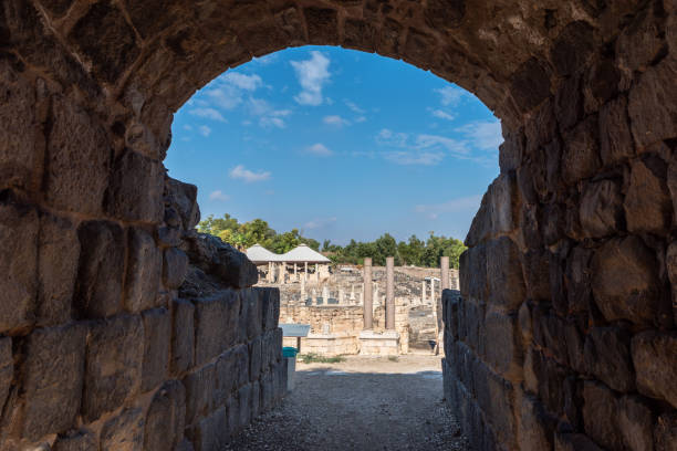 Amphitheater at Bet She'an National Park in Israel Arched entrance to the amphitheater at Bet She'an National Park in Israel beit shean photos stock pictures, royalty-free photos & images