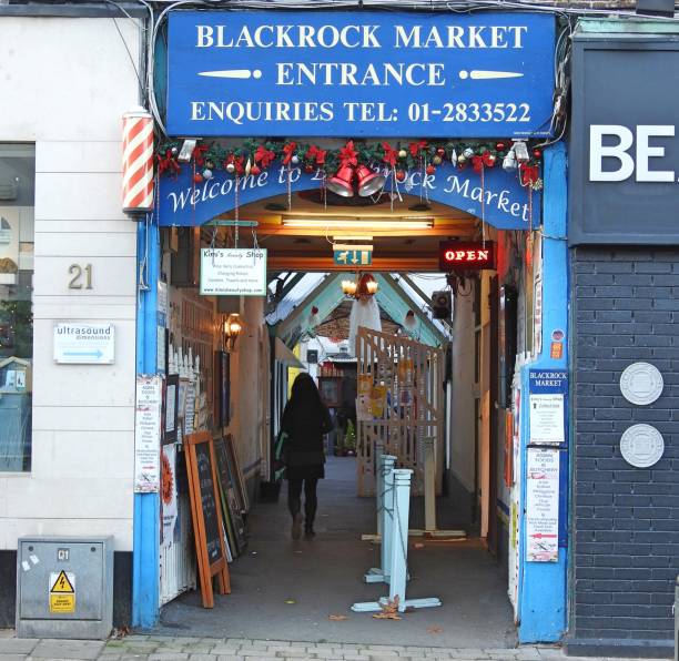 blackrock market - dublin ireland urban road people real people fotografías e imágenes de stock