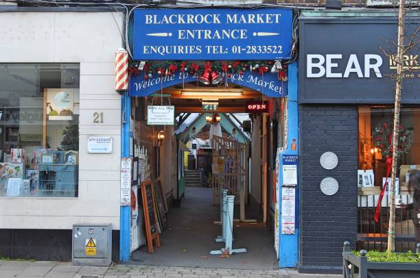 blackrock market - dublin ireland urban road people real people fotografías e imágenes de stock