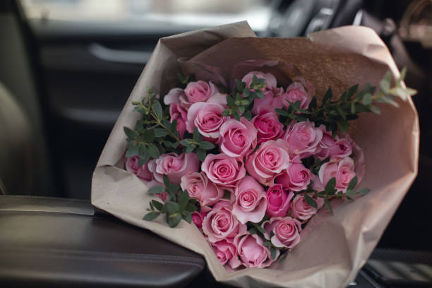 istock Beautiful roses Bouquet 1301975817