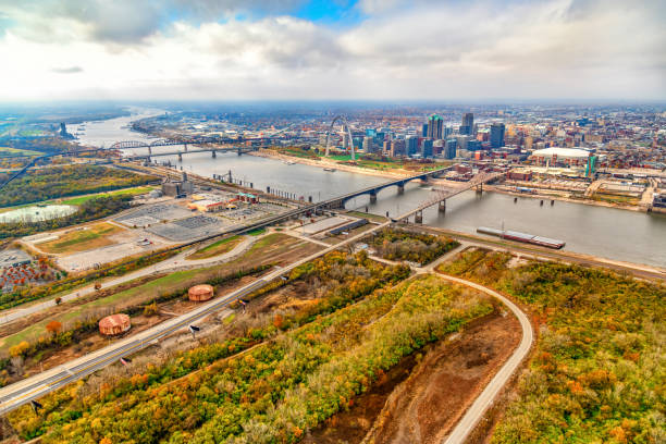 istock St. Louis Cityscape Aerial 1301993952