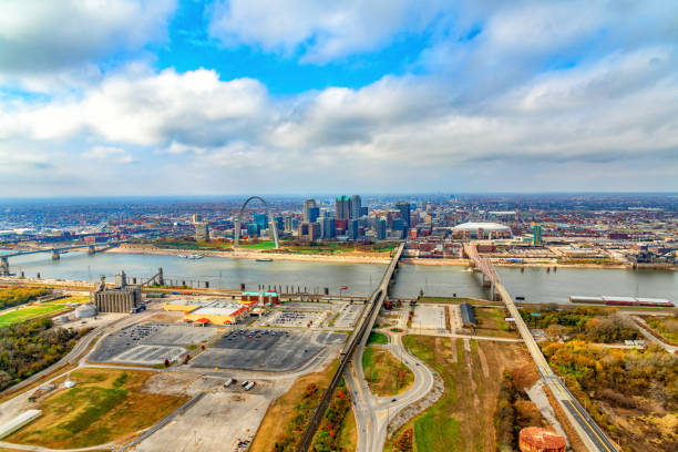 istock St. Louis Cityscape Aerial 1301994900