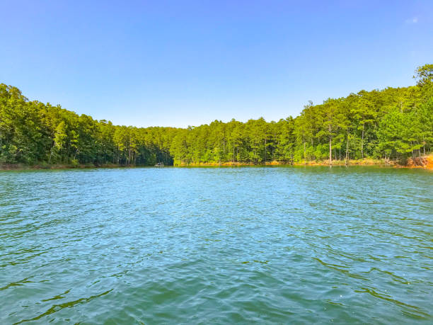 istock Lakes of Georgia 1302030214