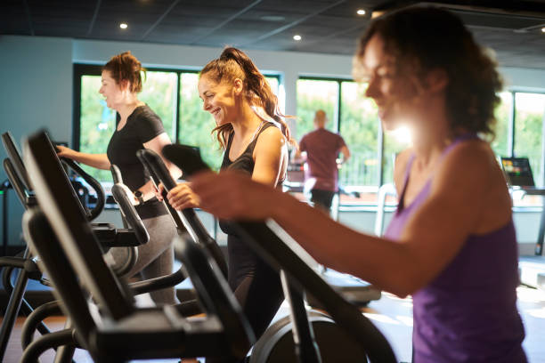 istock cross trainer fitness 1302066406