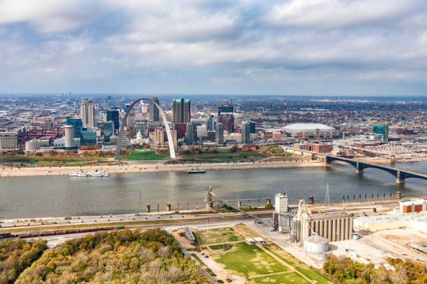 istock St. Louis Cityscape Aerial 1302128840