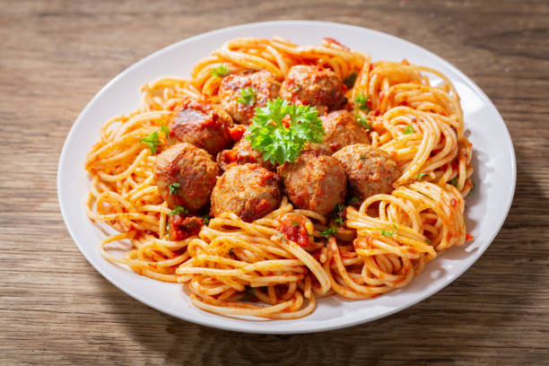 istock plate of pasta with meatballs 1302217407