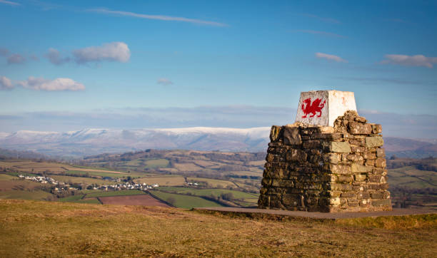 paesaggio del galles - wales town of wales welsh flag welsh culture foto e immagini stock