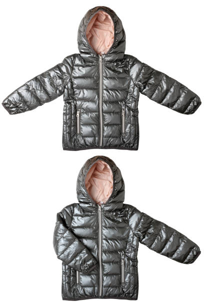 giacca invernale isolata. due diverse vedute di un elegante e accogliente down jacket grigio argento caldo per bambini isolati su uno sfondo bianco. abiti alla moda per bambini per la primavera e l'autunno. - zip lining foto e immagini stock