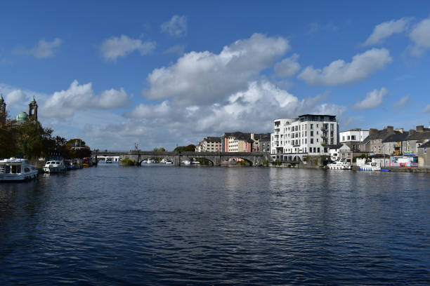 istock Athlone Town - Athlone Bridge and the River Shannon 1302329422