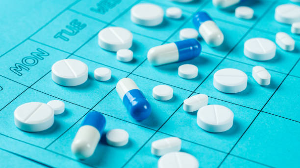 istock Daily and weekly medication schedule 1302341247