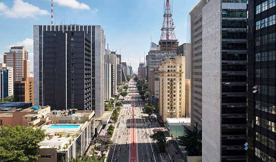 Avenida Paulista en la ciudad de Sao Paulo. photo
